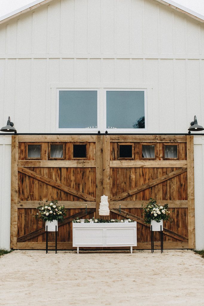 outdoor barn wedding venue