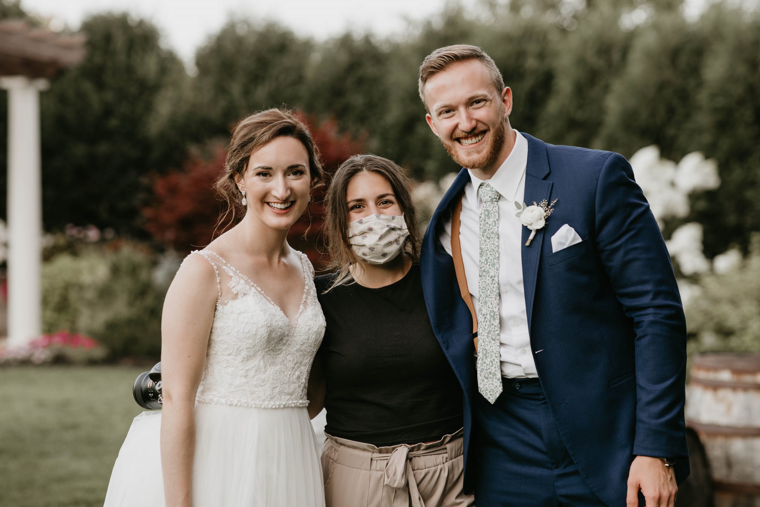 intimate wedding photographer Samantha M and couple